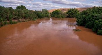 Desastre com barragem acordou “monstro” de poluentes no Rio Doce, diz perito